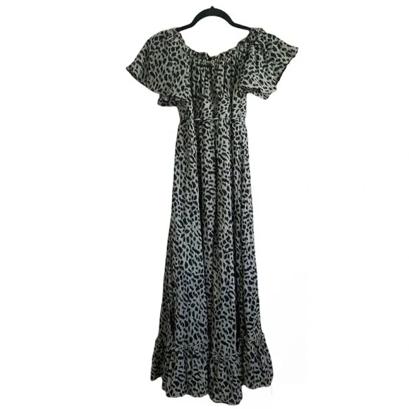 Petal & Pup Remy Dress Emerald Size 8 Animal Print Off The Shoulder Ruffle Midi - Picture 6 of 15